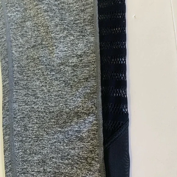 Adrienne Vittadini Sport 7/8 Leggings - Picture 6 of 7